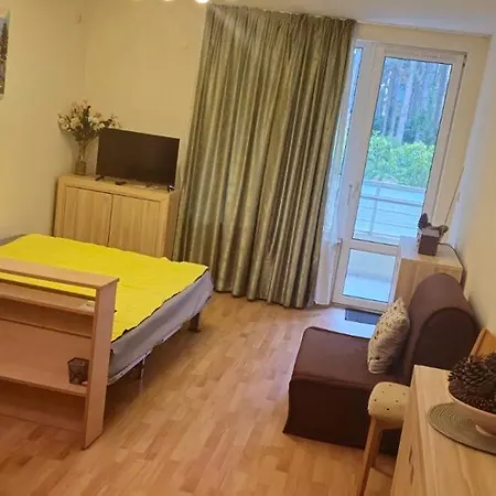 Charming 2-bed With Ac, 5 Mins From 아파트